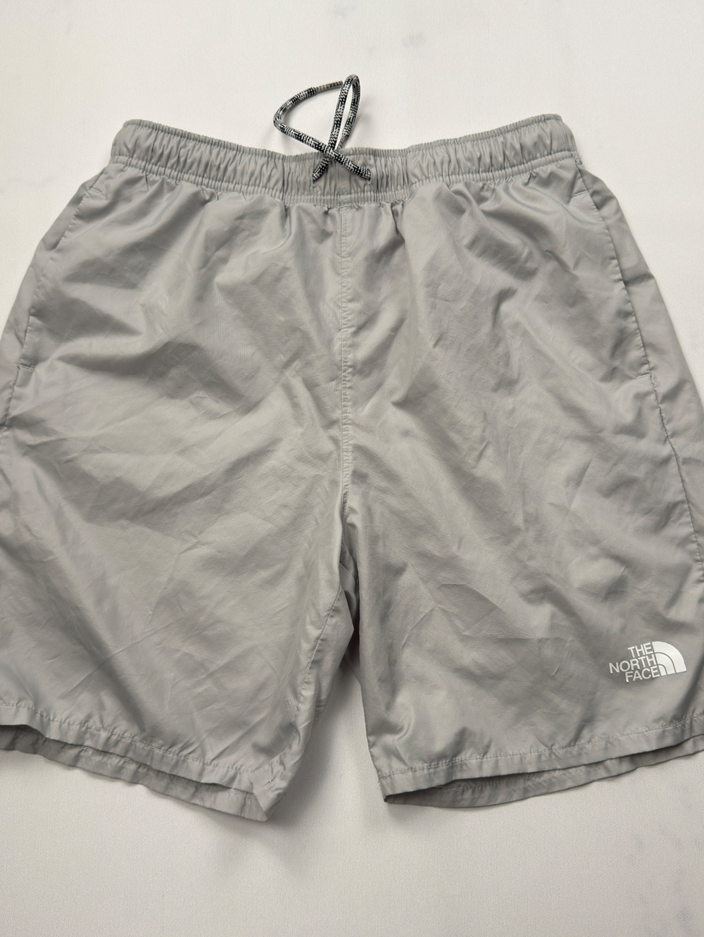 The North Face Shorts Woven Track Lightweight Elastic Waist Gray - Boys XL